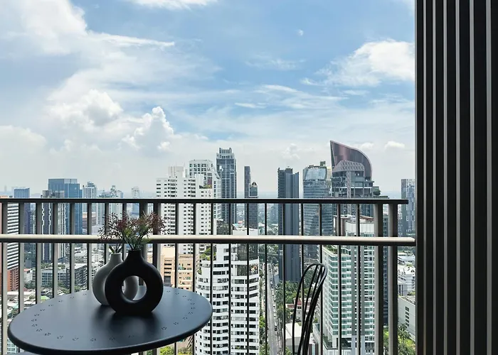 Near Bts - High Floor - Pool And Gym - Sontana Apartamento *