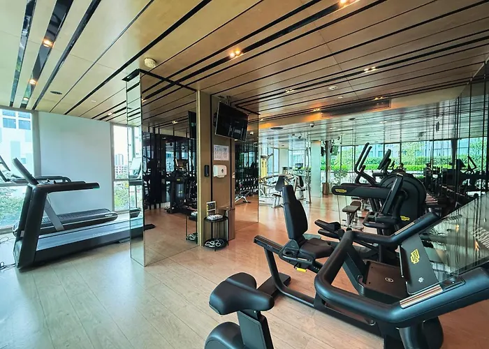 Apartment Near Bts - High Floor - Pool And Gym - Sontana *