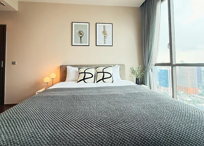 Near Bts - High Floor - Pool And Gym - Sontana
